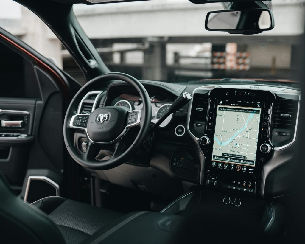 Selling Your Car Made Easy: Get a Fair Offer with Noicompriamoauto