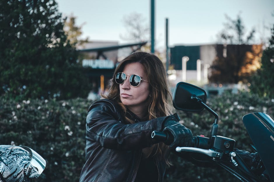 leather jacket women Madrid street