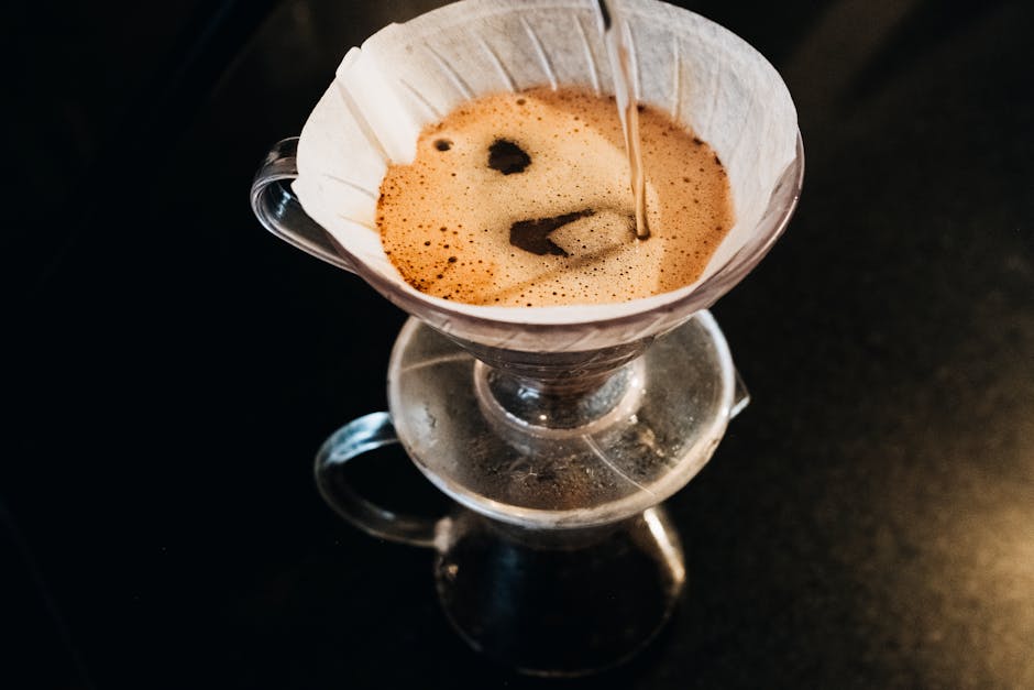 pour over coffee brewing process
